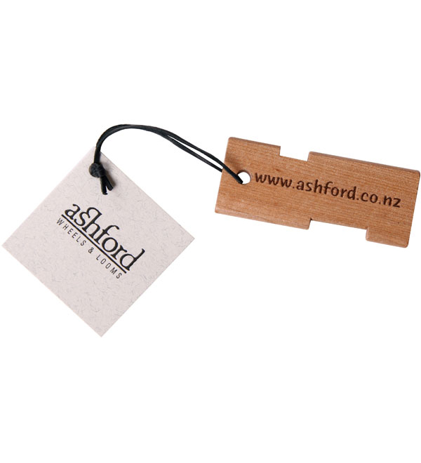 Ashford Garnmaß, Brettchen aus Holz lackiert
