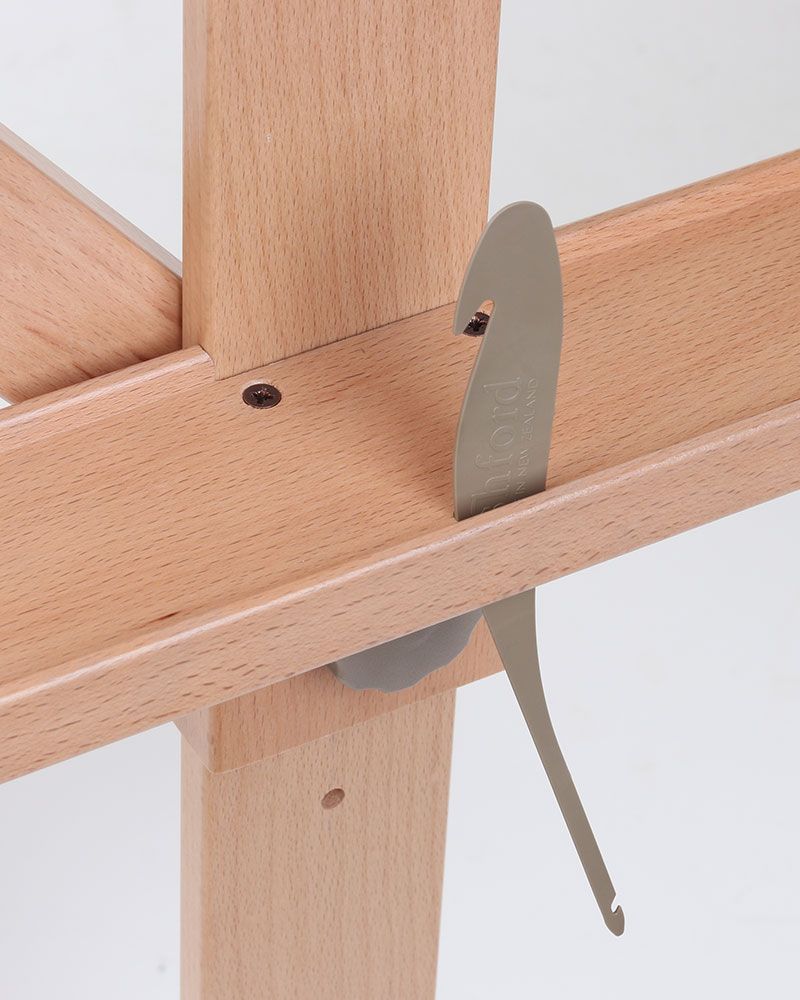 Ashford Zubehörablage lackiert für Webrahmen Knitters Loom