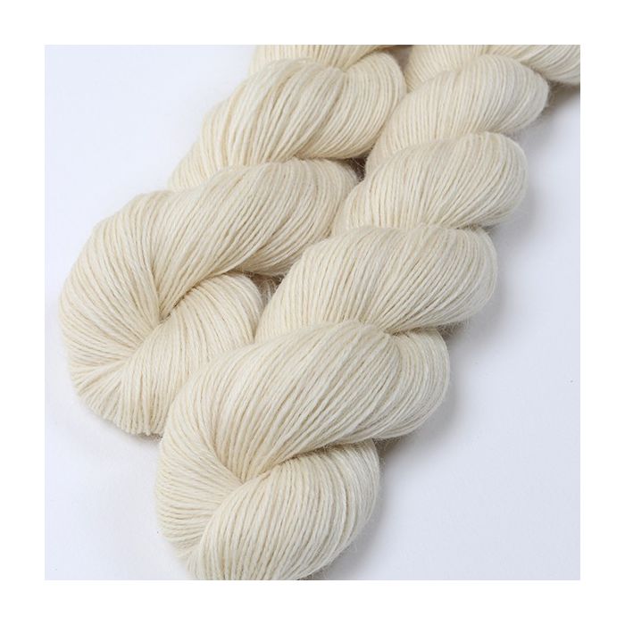 Ashford 100% NZ Wool 4 ply naturweiß - 100g